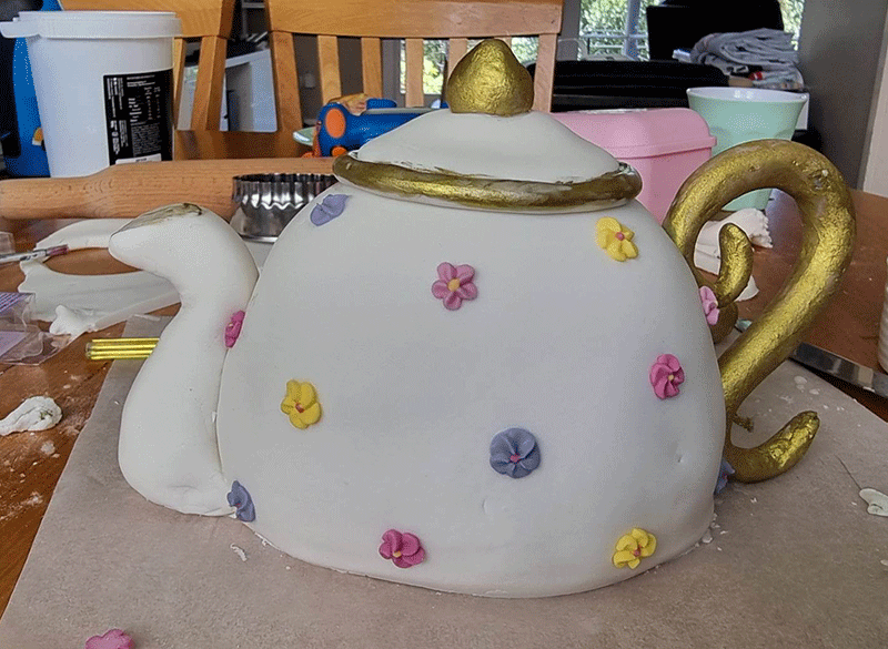 Pouring Teapot cake - DIY Party Central